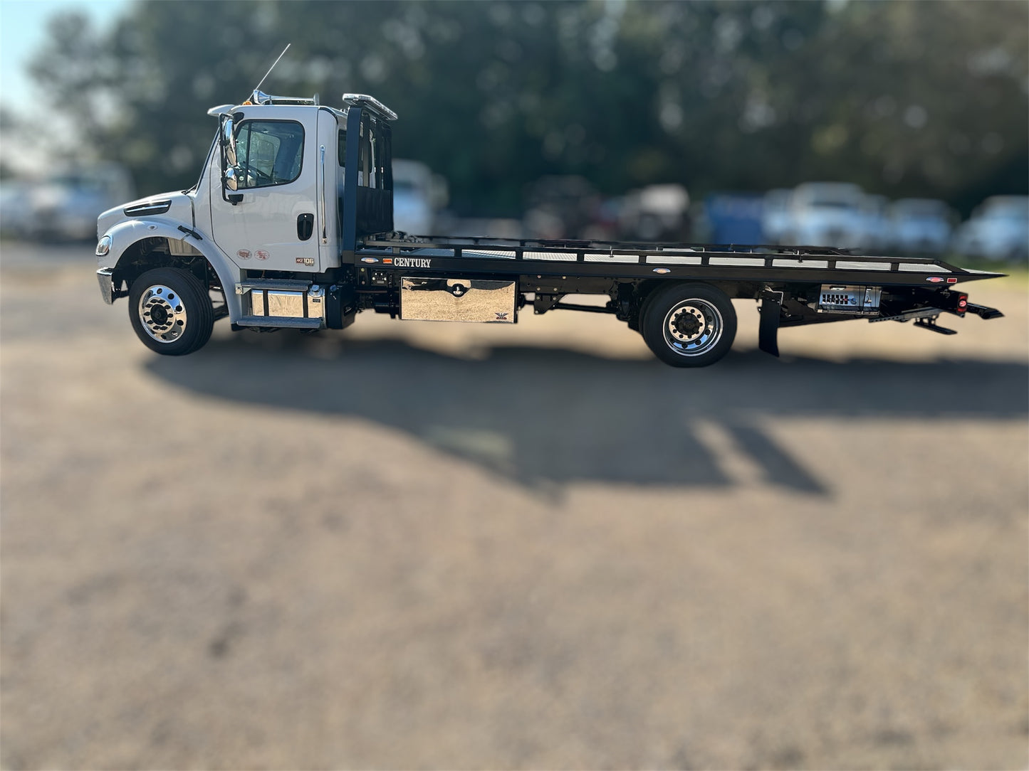 2025 FREIGHTLINER VM3249