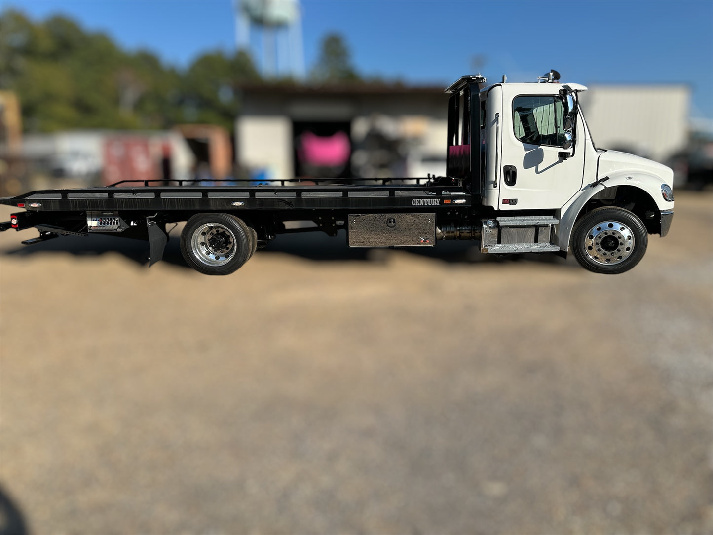 2025 FREIGHTLINER VM3249