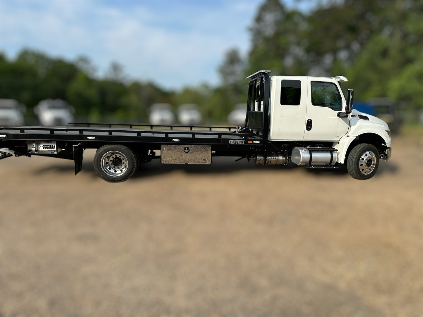2025 INT MV-X 21' CENTURY